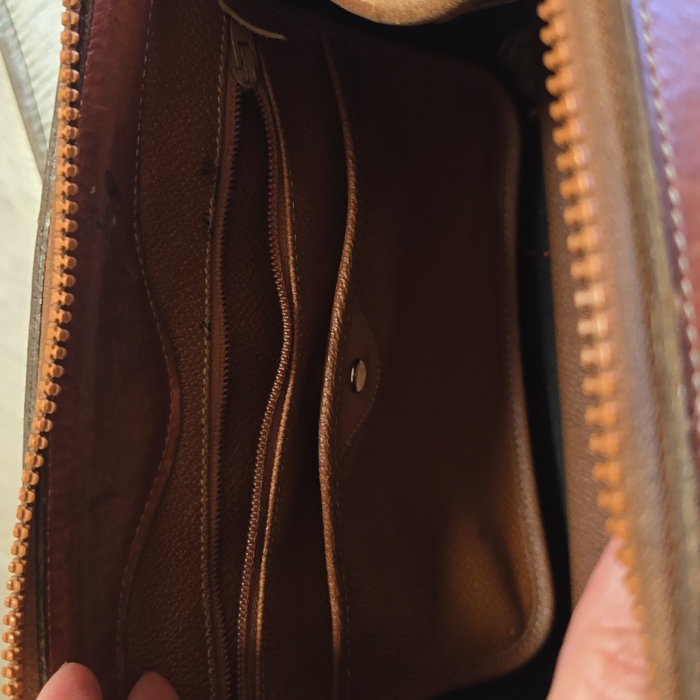 Dooney & Bourke Handbag - Picture 7 of 10